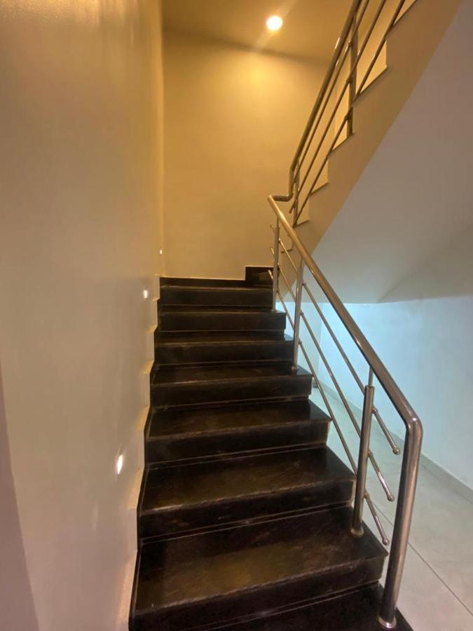 Hotel Raghupati Ayodhya Εξωτερικό φωτογραφία